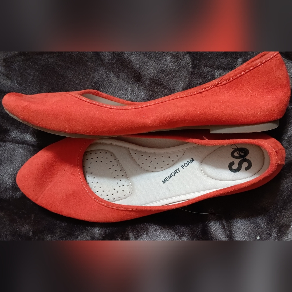 OS, Orange flats. - Picture 3 of 5